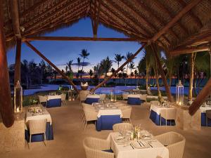 Restoran või mõni muu söögikoht majutusasutuses Secrets Cap Cana Resort & Spa - Adults Only - All Inclusive