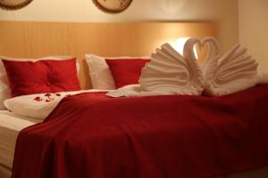 Llit o llits en una habitació de Hotel Kjarnalundur- Aurora Dream - Lodges and Rooms