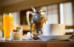 Options de petit-déjeuner proposées aux clients de l'établissement Danieri Asunción Hotel