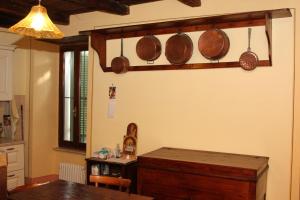 A kitchen or kitchenette at Villa del Cardinale