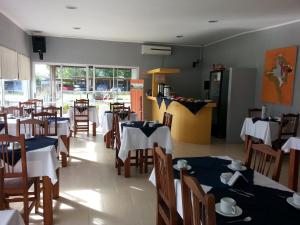 Punta Ramallo Posadaにあるレストランまたは飲食店