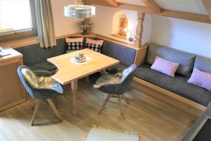Posedenie v ubytovaní Haus Mattersberger