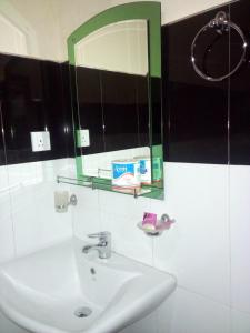 Koupelna v ubytování Blue Ribbon Homestay