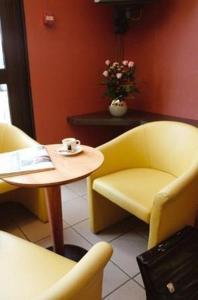 Posezení v ubytování Hôtel Novalis Quimperlé
