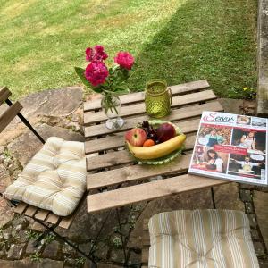 Κήπος έξω από το Black Forest Guest Stay