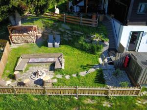 Aed väljaspool majutusasutust Glühwürmchenhütte