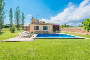 The swimming pool at or close to Es Moli (Son Comparet)