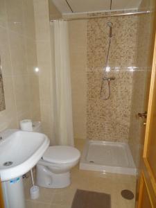 A bathroom at Apartament Lazurowy