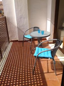 A seating area at Apartament Lazurowy
