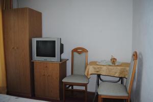 Телевизия и/или развлекателен център в Joleski Accommodation