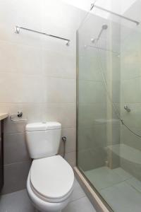 A bathroom at Wormwood - Morfi Village