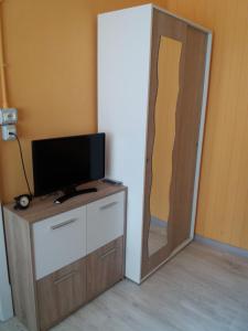 TV a/nebo společenská místnost v ubytování Bed and Breakfast Porta Romana