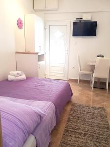 TV a/nebo společenská místnost v ubytování Room Ivana with private bathroom - Center of Split