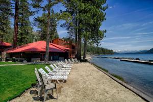 Gallery image of Donner Lake Village in Truckee