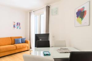 ミラノにあるALTIDO Sunny 1-bed flat with balconyのギャラリーの写真