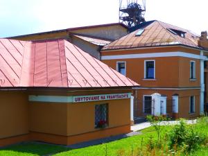 Das Gebäude in dem sich das Privatzimmer befindet