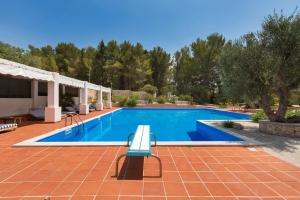 Bazén v ubytování Masseria Colosso by BarbarHouse nebo v jeho okolí