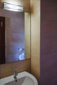 Koupelna v ubytování Hostal Noria + 15 fotografií