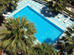 Bazén v ubytování Camping Terrazzo sul mare nebo v jeho okolí