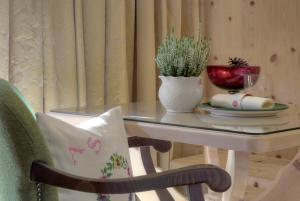 Posedenie v ubytovaní Hotel La Perla: The Leading Hotels of the World