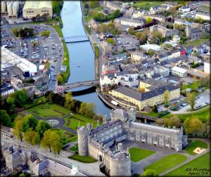 Nespecifikovaný výhled na destinaci Kilkenny nebo výhled na město při pohledu z bed and breakfast