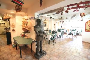 Restaurace v ubytování Hotel Zu den Linden