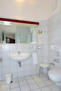Art Hotel Weimar tesisinde bir banyo