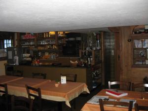 Lounge nebo bar v ubytování Hotel Pension Spycher