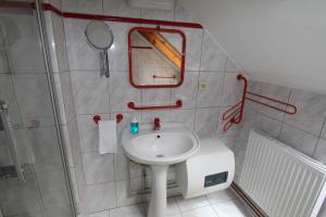 Koupelna v ubytování Penzion U kostela Mláka