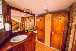 Vannituba majutusasutuses Hotel Donde Ivan