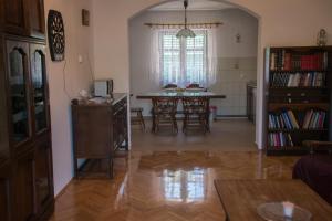 Die Bibliothek in der Ferienwohnung