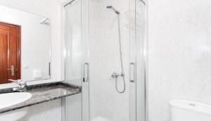 Ein Badezimmer in der Unterkunft Pensión Goiko