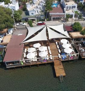 Afbeelding uit fotogalerij van Art Suites Hotel in Yalıkavak