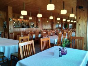 Restaurace v ubytování Hotel Žalý Apartmány
