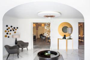 A seating area at Villa Gervasio Rooms