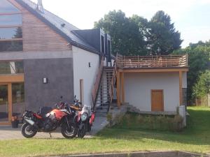 Budova, v ktorej sa apartmán nachádza