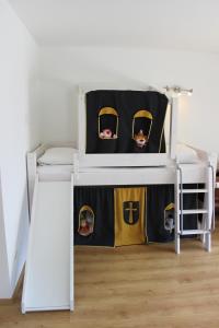 Posteľ alebo postele v izbe v ubytovaní Apartment Plan Corones
