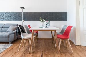 Ein Sitzbereich in der Unterkunft Family-Apartments Freiburg