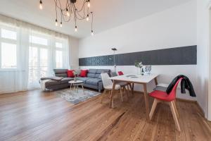 Ein Sitzbereich in der Unterkunft Family-Apartments Freiburg