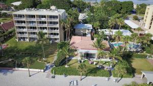 ロングボート・キーにあるGulf and beach view apartment 403のホテルとリゾートの空中ビュー