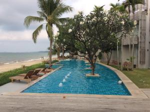 Bazén v ubytování Bari Lamai Resort nebo v jeho okolí