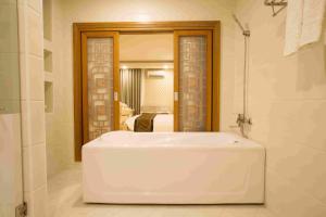 Koupelna v ubytování Anh Nguyet Hotel