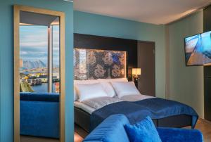 Postel nebo postele na pokoji v ubytování Thon Hotel Lofoten