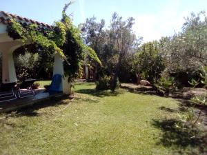 A garden outside Villa Pontes