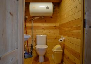 Koupelna v ubytování Camping Männisalu