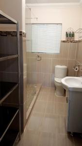 Sunshine Self Catering tesisinde bir banyo