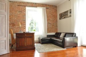 Posedenie v ubytovaní BE WELL 3-Rooms Apartment with Parking and Garden