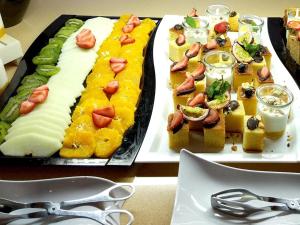 Comida en o cerca de este hotel