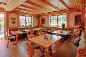 Posezení v ubytování Hotel Paintner
