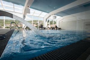 Bazén v ubytování Hotel Jadran Neum nebo v jeho okolí